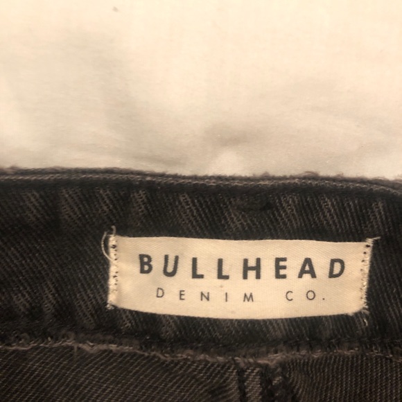 Bullhead high rise jean shorts 3 - Picture 3 of 4